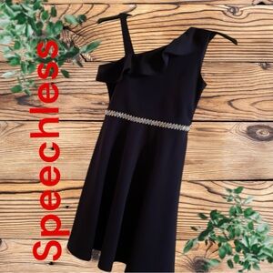 SPEECHLESS Just Had to have! Cute & Sassy Size:12 Navy Asymmetrical ONE Shoulder